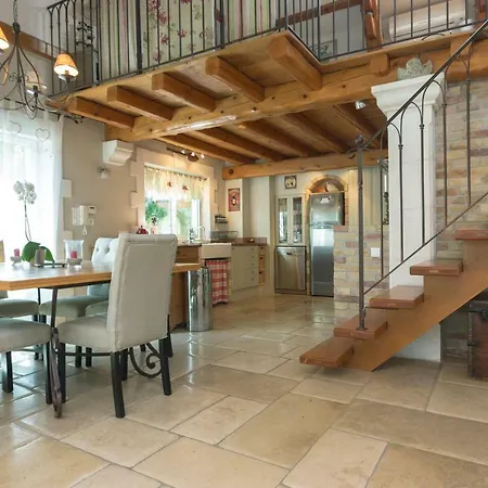 Bacchus, Provence Villa *