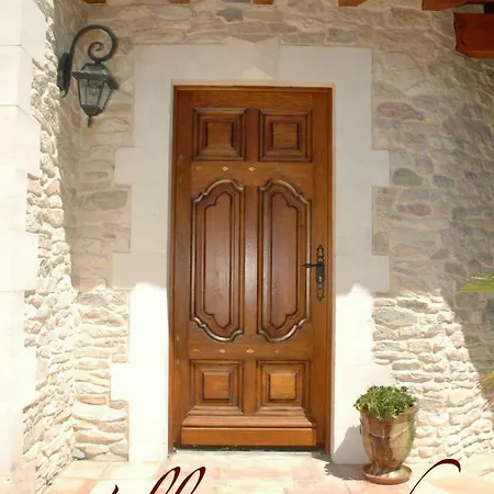 Bacchus, Provence Villa